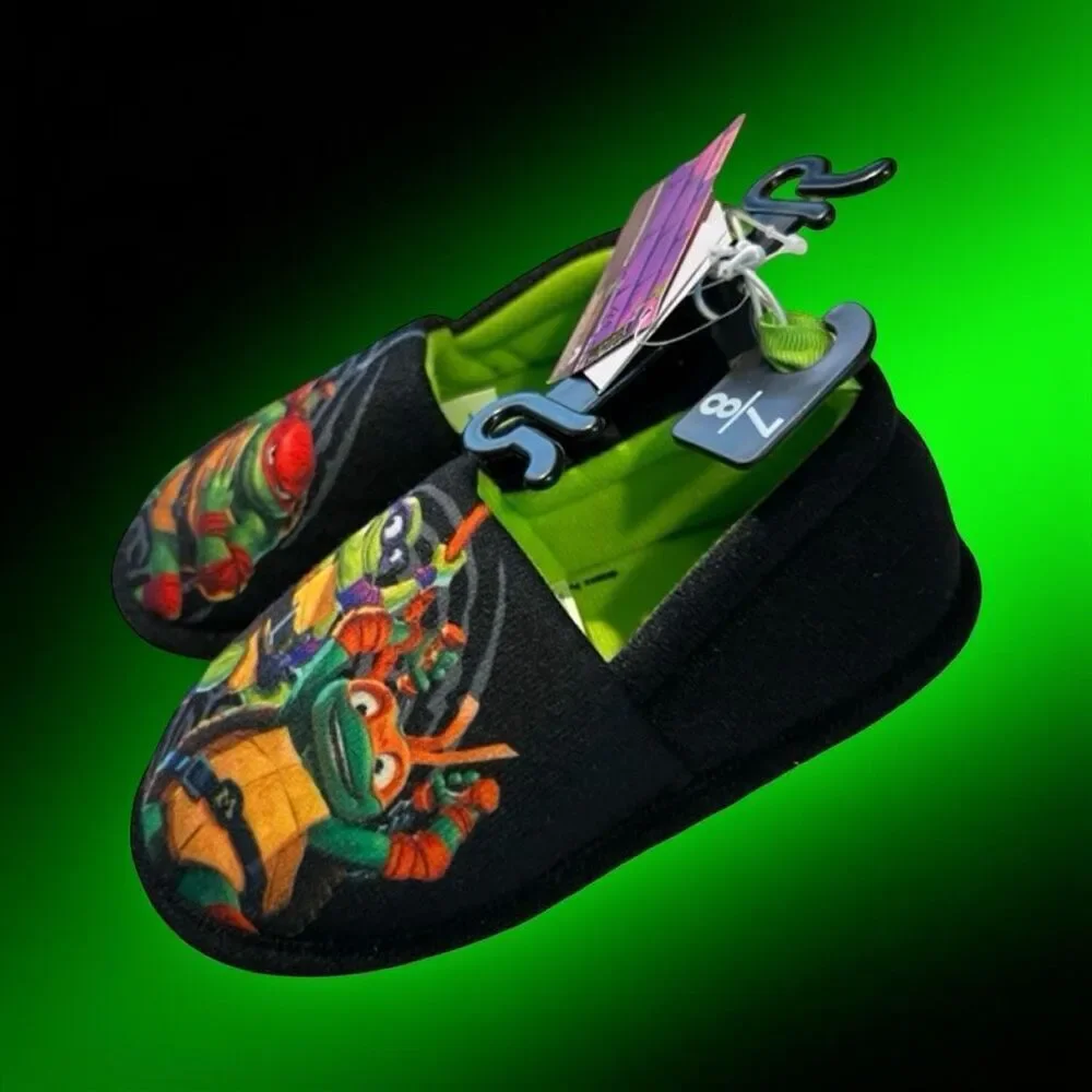 Macys Teenage Mutant Ninja Turtles Mutant Mayhem Toddler Fuzzy Slippers M 7/8